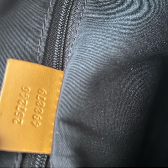 Vintage Gucci Crossbody Bag - Picture 4 of 7